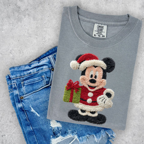Boy Mouse with Gift - Faux Yarn - Comfort Colors Mega Deal (Closes 10/11)