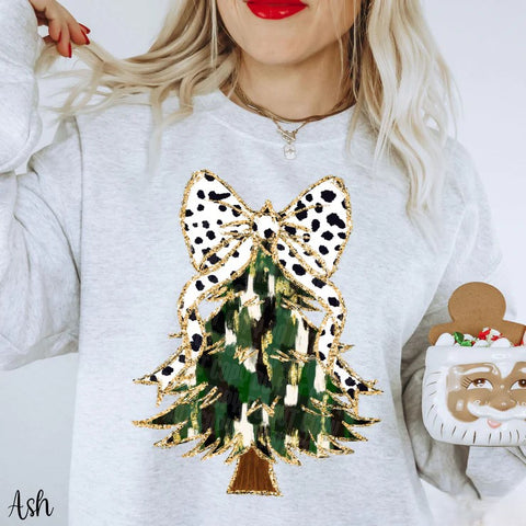 Christmas Tree Gold Accent (Closes 10/12)