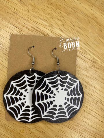004 Black Round Spider Web Faux Leather Earrings